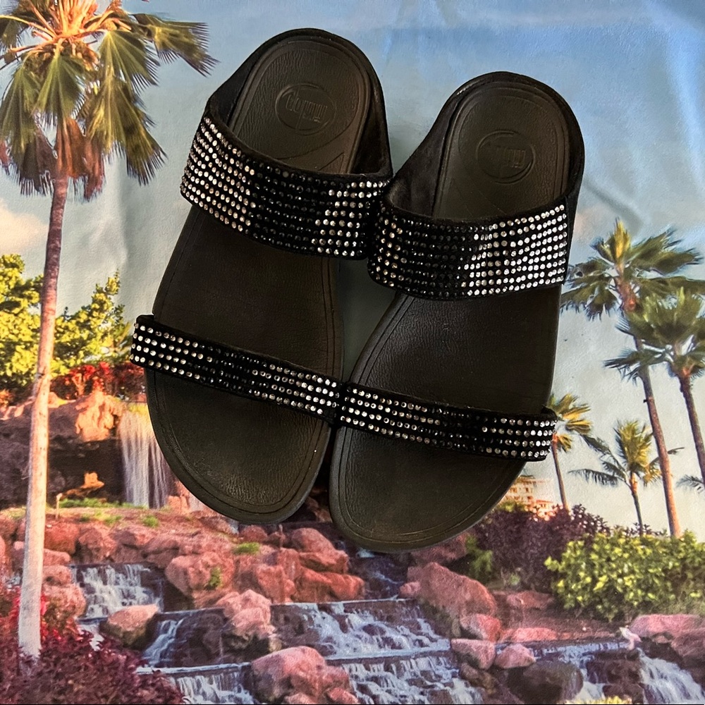 Black & Crystal Bling Flare FitFlops, Size 9 (Euro 41); fits like 9.5-10. Comfy!